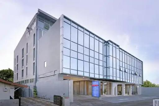 Hotel Laksana Solo Managed By Dafam - Housity