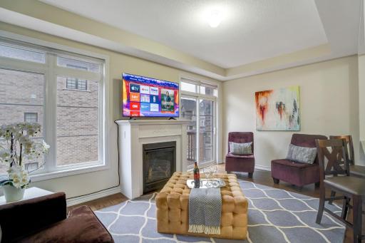 New 3-story townhouse Wonderland/Downtown Train - Housity