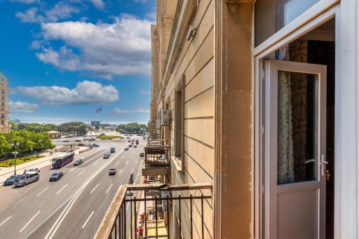 Apartments Formula 1 on Niyazi with Balconies - Housity