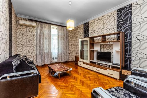Apartments Formula 1 on Niyazi with Balconies - Housity