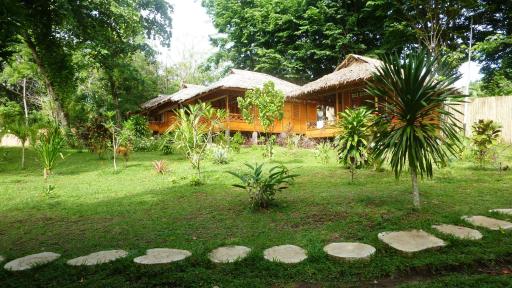 Raja Laut Dive Resort Bunaken - Housity