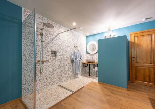 BRU-LAGOON Guesthouse - Housity