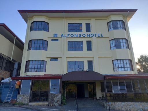 Alfonso Hotel - Housity
