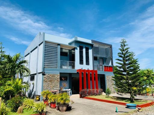 Dollosa Compound - Housity