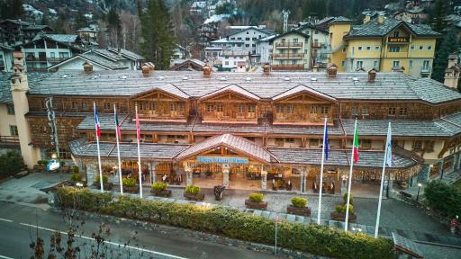 iH Hotels Courmayeur Mont Blanc - Housity