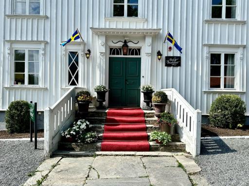 Kinna Bed & Breakfast - Housity