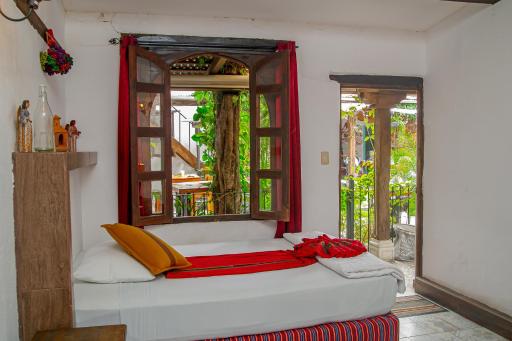 Nikikot Hostel & Hotel - Housity