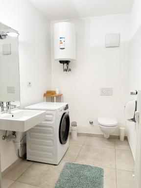 Lafri Apartment - Housity