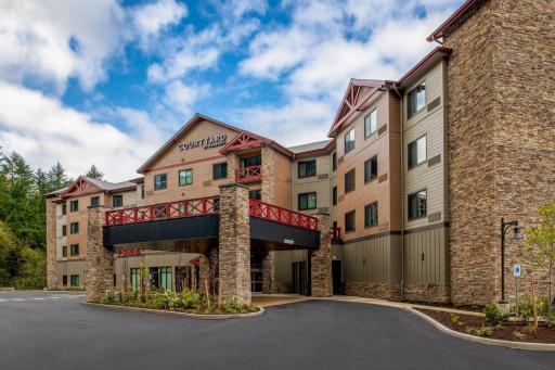 Courtyard by Marriott Olympia - Housity