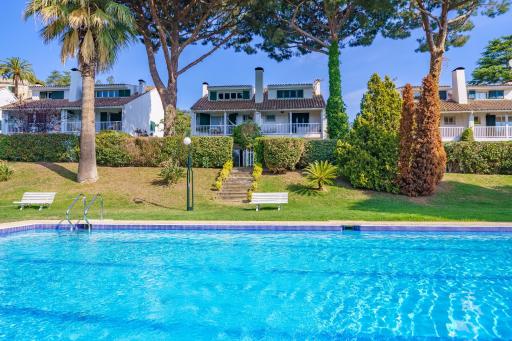 HomeHolidaysRentals Glamour - Housity