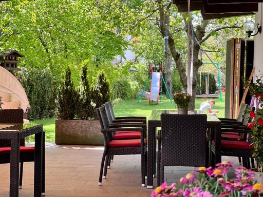 Ameiserhof Guesthouse - Housity