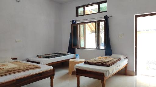 HOTEL PINE RESORT NETALA - Housity