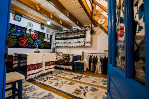 Casa de Parade-Traditional guesthouse - Housity