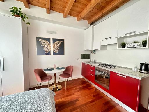 Cozy Apartment Bergamo Center - Housity
