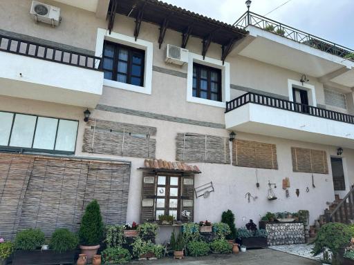 bed & breakfast Local Living Edi - Housity