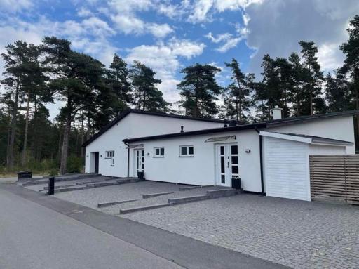 Nyrenoverad lägenhet - Housity