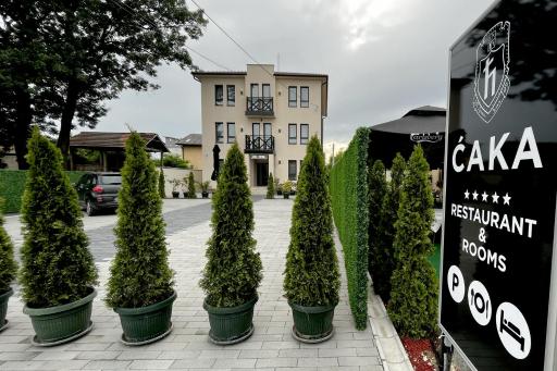 ĆAKA Luxury Rooms & Restaurant - Housity