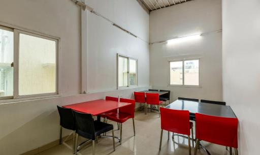 Treebo Hiland Suites - Housity