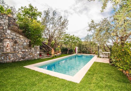 Amore Rentals - Casa Tatano - Housity