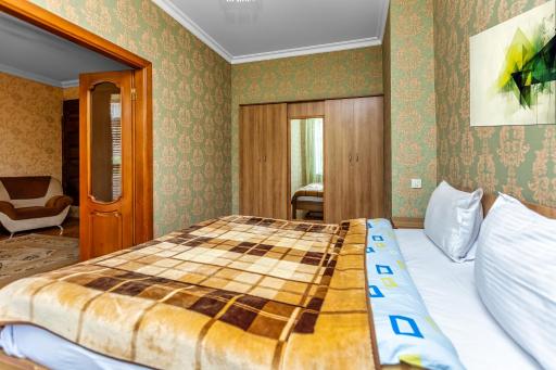 AZNEFT SQUARE SEA VIEW FAMILY APARTMENTs - Housity