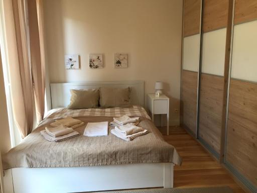 Apartament z Tarasem - Housity