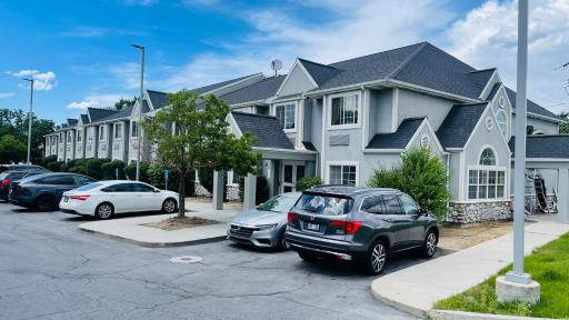 Royal Inn Midvale - Housity