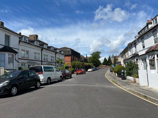 Town Centre White House - Housity