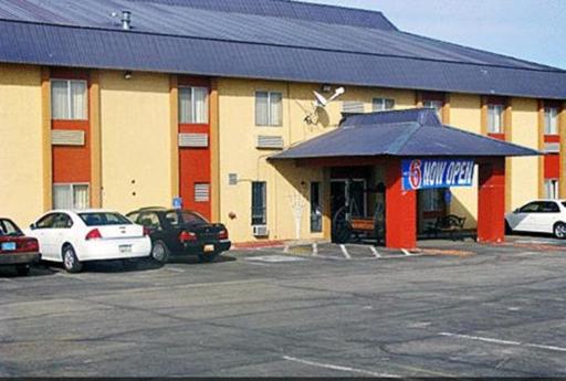 Motel 6-Moriarty, NM - Housity