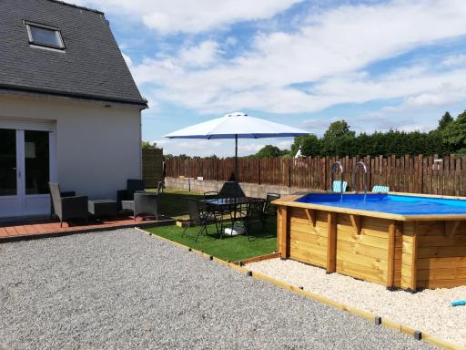 Kerguil-hanna agréable et familiale, 4 pers, piscine privée du 15 juin à mi-septembre - Hizvo