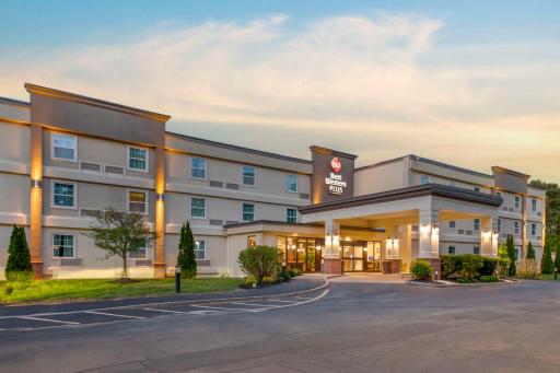 Best Western Plus Brunswick Bath - Housity