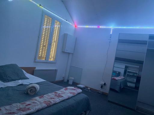 Orleans - Fleury Les Aubrais - gare SNCF - Housity