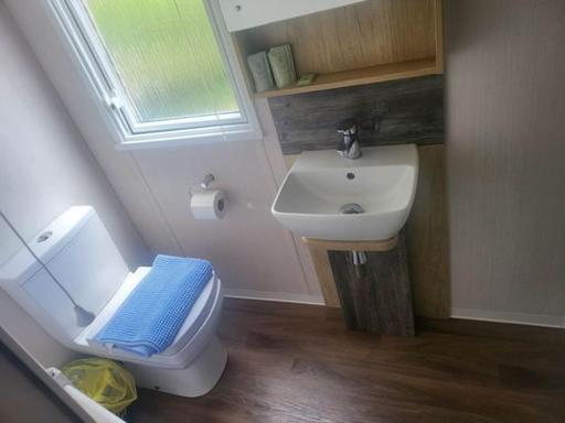 LUXURY STATIC CARAVAN HIRE KILN PARK TENBY - Housity