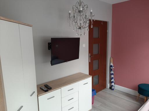 Pokoje gościnne OSKAR - Housity