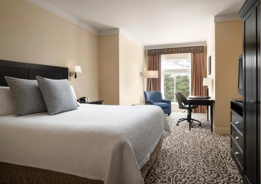 West Inn & Suites - Housity