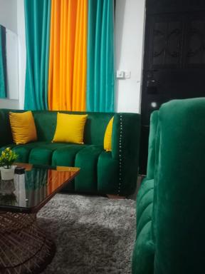 Royal Studio Apartment - Housity