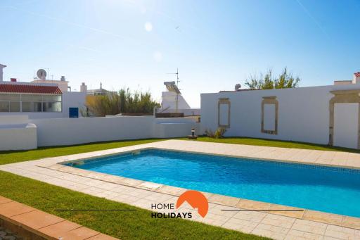 #021 OldTown Apartment with Pool and Private Park - Housity