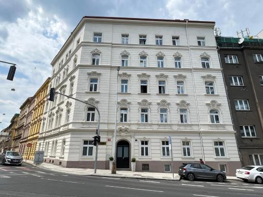 Figaro Suites - Housity