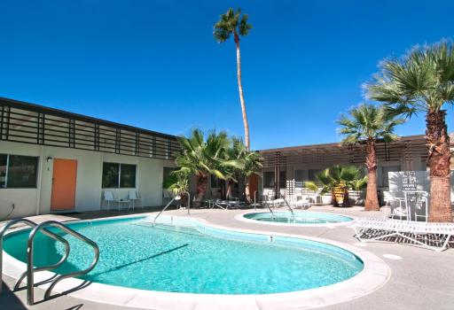 The Getaway, Desert Hot Springs CA - Housity