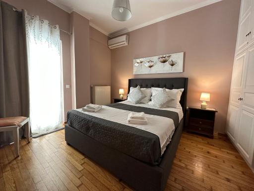 Oasis Grand House-large balcony with sea view - Housity