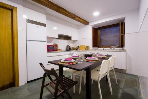 Casa D'Abaixo - Housity