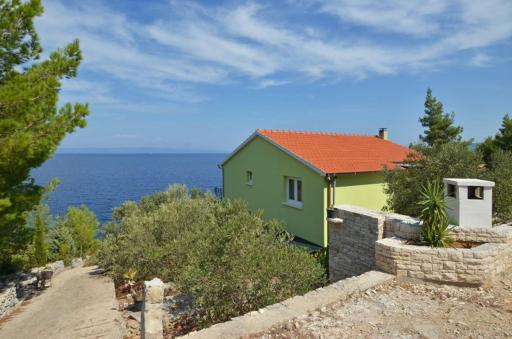 White Stone Place - Housity