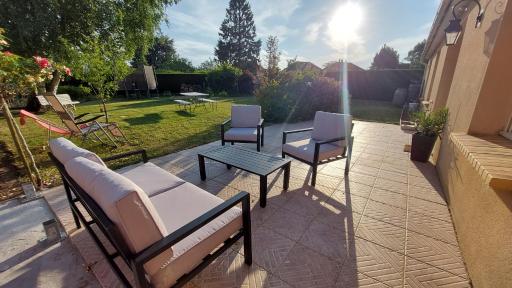 3 Chambres d'hôtes au calme avec jardin à Vibraye - Perche 2h de Paris - 45 min circuit 24h du Mans - Housity