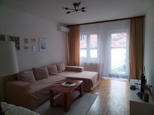 Holiday House - Housity