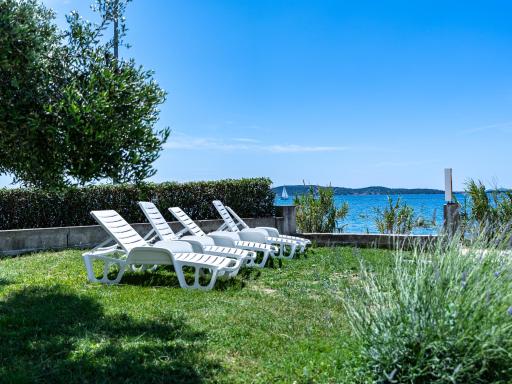 Apartmani VINKO Bibinje - Housity