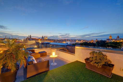Le Petit Voyage - CHILL OUT - Housity