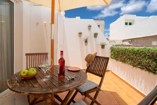 Sabbia Suites Ginesa - Housity