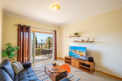 #045 Costa Family by Home Holidays - Housity
