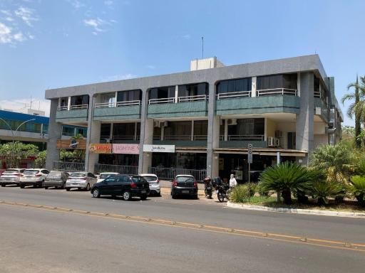 Flats Asa Norte CLN 213 by CentoEdez - Housity