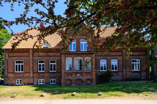 Gutshaus Thorstorf FeWo Travemünde - Housity