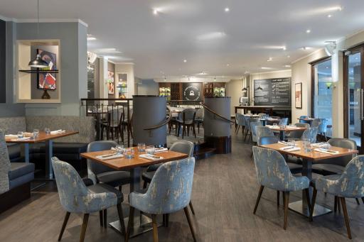 Delta Hotels by Marriott Northampton - Housity